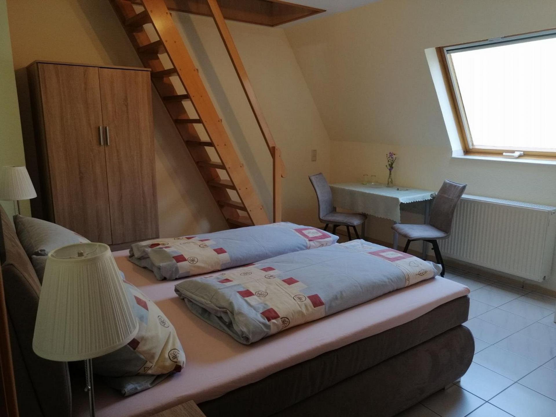 Doppelzimmer mit Bergblick Foto 6